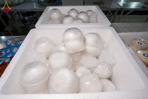 ภาพ No.293790:วันที่ 14 มกราคม พ.ศ. 2569  พิธีถวายภัตตาหารเป็นสังฆทาน แด่พระธรรมยาตรา  ณ วัดสองพี่น้อง ต.ต้นตาล อ.สองพี่น้อง จ.สุพรรณบุรี  ในโครงการธรรมยาตรา กตัญญูบูชา มหาปูชนียาจารย์  พระมงคลเทพมุนี(สด จนฺทสโร) พระผู้ปราบมาร  อนุสรณ์สถาน 7 แห่ง ปีที่ 14