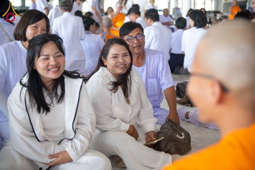 ภาพ No.321456:วันเสาร์ที่ 11 เมษายน พ.ศ.2569 พิธีขอบรรพชา พิธีขอสรณคมณ์และศีล, พิธีถวายบาตร พิธีอุปสมบท โครงการอุปสมบทหมู่ บูชาธรรมหลวงพ่อธัมมชโย พ.ศ.2569 โครงการอุปสมบทหมู่ธรรมทายาท ระดับอุดมศึกษา รุ่น 53 (ภาคฤดูร้อน) ณ วัดพระธรรมกาย ปทุมธานี