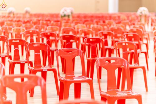 ภาพ No.322798:วันที่ 15-18 เมษายน พ.ศ.2569 การเเตรียมโต๊ะฉัน , เตรียมจุดพักค้าง , เรียงเก้าอี้ , เรียงกล่องไทยธรรม  เพื่องานถวายมหาสังฆทาน 40,000 กว่าวัดทั่วประเทศ วันคุ้มครองโลก 22 เมษายน พ.ศ.2569 วัดพระธรรมกาย