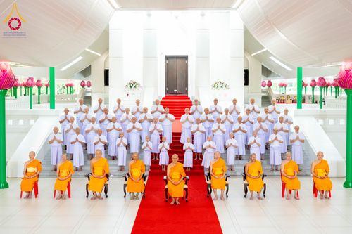 ภาพ No.286570:วันเสาร์ที่ 12 กรกฏาคม พ.ศ.2568 พิธีบรรพชาอุปสมบท  โครงการบรรพชาอุปสมบทหมู่ ธรรมทายาทนานาชาติ(ภาคภาษาจีน), โครงการบรรพชาสามเณร โรงเรียนนานาชาติ รุ่นที 14