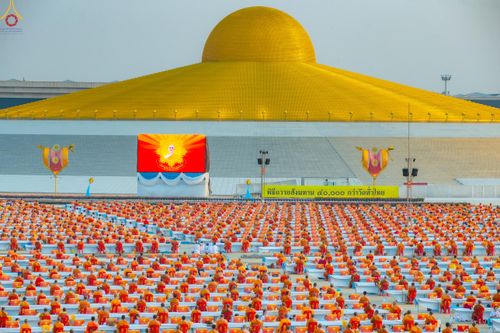ภาพ No.325035:วันที่ 22 เมษายน พ.ศ.2569 (วันคุ้มครองโลก) พิธีถวายมหาสังฆทาน 40,000 กว่าวัดทั่วประเทศ (ชุดที่ 2) ณ ลานธรรม พระมหาธรรมกายเจดีย์ วัดพระธรรมกาย