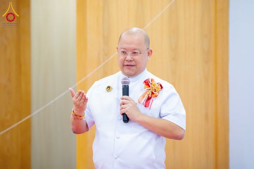 ภาพ No.313301:วันอาทิตย์ที่ 8 มีนาคม พ.ศ. 2569 พิธีสมโภชรูปเหมือนพระมงคลเทพมุนี (สด จนฺทสโร) และพิธีทอดผ้าป่าสามัคคีเพื่อสร้างวิหารพระมงคลเทพมุนี ณ วัดพุทธเคปทาวน์ ประเทศแอฟริกาใต้