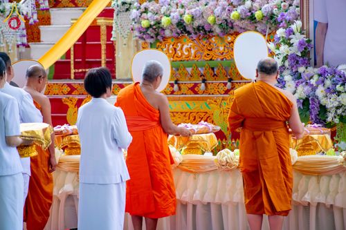 ภาพ No.316569:วันอาทิตย์ที่ 29 มีนาคม พ.ศ. 2569 พิธีทอดผ้าบังสุกุลและพิธีชำระร่าง โยมพ่อณรงค์ จินตมากุล  สิริอายุ 99 ปี 11 เดือน โยมบิดา พระครูปลัดรัตนวีรวัฒน์ (รังสฤษดิ์ อิทฺธิจินตโก) ที่ปรึกษาเจ้าคณะจังหวัดปทุมธานี เจ้าอาวาสวัดพระธรรมกาย  ณ ฌาปนสถานชั่วคราว ทางเข้า 