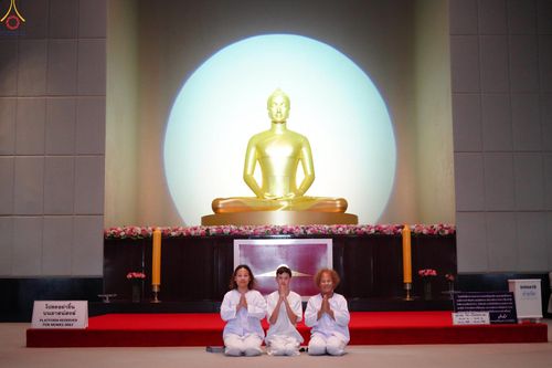 ภาพ No.345139:วันที่ 7 - 19 สิงหาคม พ.ศ.2569 ต้อนรับชาวต่างชาติเยี่ยมชมวัดพระธรรมกาย