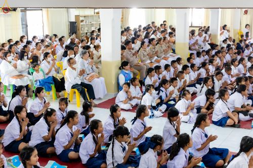 ภาพ No.293101:วันที่ 12 มกราคม พ.ศ. 2569 พิธีทอดผ้าป่าทำนุบำรุงศาสนสถาน ณ วัดไผ่โรงวัว ต.บางตาเถร อ.สองพี่น้อง จ.สุพรรณบุรี ในโครงการธรรมยาตรา กตัญญูบูชา มหาปูชนียาจารย์ พระมงคลเทพมุนี(สด จนฺทสโร) พระผู้ปราบมาร อนุสรณ์สถาน 7 แห่ง ปีที่ 14