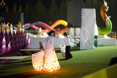 ภาพ No.306644:ภาพเบื้องหลังอาสาสมัครรวมใจ ชุดที่ 5 ในโครงการธรรมยาตรา กตัญญูบูชา มหาปูชนียาจารย์ พระมงคลเทพมุนี(สด จนฺทสโร) พระผู้ปราบมาร อนุสรณ์สถาน 7 แห่ง ปีที่ 14