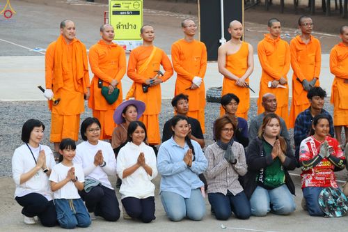 ภาพ No.320984:วันที่ 9 เมษายน พ.ศ.2569 การเตรียมงานจราจร เพื่องานถวายมหาสังฆทาน 40,000 กว่าวัดทั่วประเทศ วันคุ้มครองโลก 22 เมษายน พ.ศ.2569 วัดพระธรรมกาย