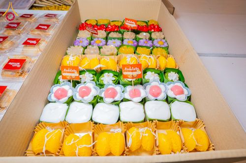 ภาพ No.306318:วันที่ 30 มกราคม พ.ศ. 2569 พิธีถวายภัตตาหารเป็นสังฆทาน แด่พระธรรมยาตรา ณ วัดพระธรรมกาย  จังหวัดปทุมธานี ในโครงการธรรมยาตรา กตัญญูบูชา มหาปูชนียาจารย์ พระมงคลเทพมุนี(สด จนฺทสโร) พระผู้ปราบมาร อนุสรณ์สถาน 7 แห่ง ปีที่ 14