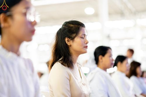 ภาพ No.207451:พิธีตักบาตร และปฏิบัติธรรมช่วงสาย ในวันมาฆบูชา วันพุธที่ 12 กุมภาพันธ์ พ.ศ. 2568 ณ วัดพระธรรมกาย จังหวัดปทุมธานี