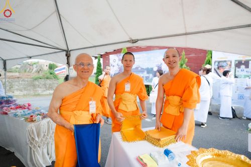 ภาพ No.141850:พิธีประดิษฐานลูกนิมิตมหาสมบัติ  ผูกสีมา สถาปนาอุโบสถ "บูชาธรรม 80 ปี หลวงพ่อธัมมชโย" ณ วัดพระธรรมกายโทชิหงิ ประเทศญี่ปุ่น วันอาทิตย์ที่ 16 มิถุนายน พ.ศ. 2567