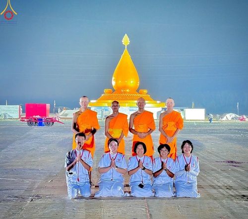 ภาพ No.130222:V.34 เพื่อธรรมเพื่อบางกล่ำ การรับบุญของเจ้าหน้าที่หน่วยงานต่างๆ  เพื่องานธรรมยาตราอัญเชิญพระบรมสารีริกธาตุ ประดิษฐาน ณ มหารัตนเจดีย์สิริปทุมสวรรค์ (เจดีย์อริยพุทธะ 5 พระองค์) ณ ศูนย์ปฏิบัติธรรมภาคใต้ อ.บางกล่ำ จ.สงขลา ระหว่างวันที่ 9-10 มีนาคม พ.ศ. 2567