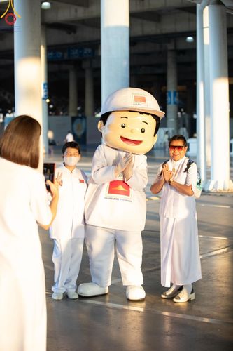 ภาพ No.187953:พิธีตักบาตรฉลองพระใหม่ ต้อนรับพุทธศักราช 2568 ณ ลานธรรมพระมหาธรรมกายเจดีย์ วัดพระธรรมกาย จ.ปทุมธานี วันที่ 1 มกราคม พ.ศ. 2568