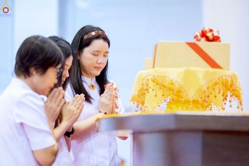 ภาพ No.244145:วันอาทิตย์ที่ 7 กันยายน พ.ศ. 2568 พิธีทอดผ้าป่าสมทบกฐินวัดพระธรรมกาย และสมทบกฐิน 30,000 วัดทั่วไทย ครั้งที่ 2 ณ ห้องแก้วสารพัดนึก 1 วัดพระธรรมกาย