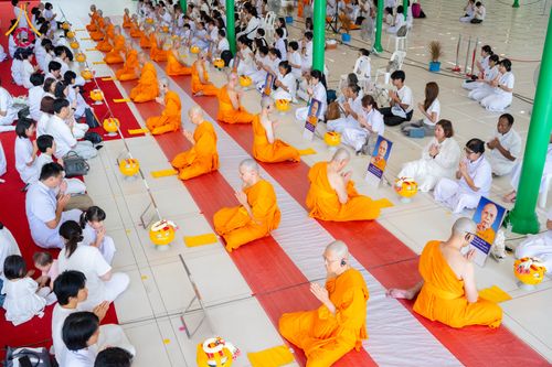 ภาพ No.286642:วันเสาร์ที่ 12 กรกฏาคม พ.ศ.2568 พิธีบรรพชาอุปสมบท  โครงการบรรพชาอุปสมบทหมู่ ธรรมทายาทนานาชาติ(ภาคภาษาจีน), โครงการบรรพชาสามเณร โรงเรียนนานาชาติ รุ่นที 14