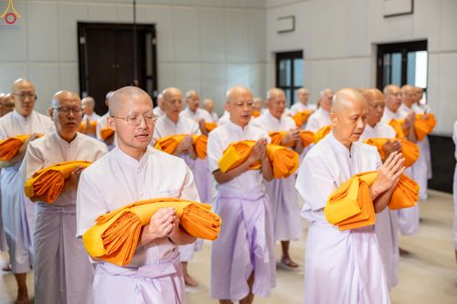 ภาพ No.338816:วันที่ 11 กรกฎาคม พศ.2569 พิธีบรรพชาอุปสมบท โครงการอุปสมบทหมู่ธรรมทายาทนานาชาติ  IDOP รุ่นที่ 21 (ภาษาจีน)  จากประเทศจีน มาเลเซีย สิงคโปร์ และไต้หวัน , โครงการบรรพชาสามเณรโรงเรียนนานาชาติ รุ่นที่ 15