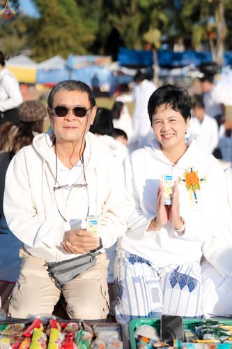 ภาพ No.281403:วันเสาร์ที่ 27 ธันวาคม พ.ศ.2568 พิธีตักบาตรพระ ๑,๐๐๐ รูป   เพื่อความเป็นสิริมงคลแก่ชีวิตและแผ่นดินไทย  มหากุศลครั้งยิ่งใหญ่แห่งปี ส่งท้ายปีเก่า ต้อนรับปีใหม่  ณ ถนนหน้าที่ว่าการอำเภอภูเรือ จังหวัดเลย