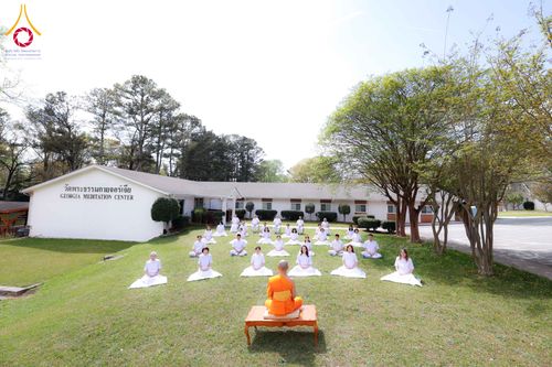 ภาพ No.320364:วันที่ 2-5 เมษายน พ.ศ.2569 ปฏิบัติธรรมพิเศษดอกไม้บาน ณ วัดพระธรรมกายจอร์เจีย ประเทศสหรัฐอเมริกา