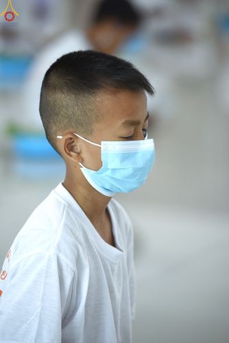 ภาพ No.78676:พิธีตัดปอยผม ปลงผม นาคธรรมทายาท ในโครงการบรรพชาฟื้นฟูพระพุทธศาสนาทั่วไทย ณ ศูนย์ปฎิบัติธรรมสระบุรี ต.นายาว อ.พระพุทธบาท จ.สระบุรี  วันที่ 29 มีนาคม พ.ศ.2566