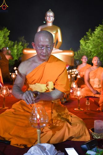 ภาพ No.82037:พิธีจุดวิสาขประทีป 22,000 ดวงและโคมลอย 3,000 ดวง ( Festival  lampion Vesak Indonesia) ณ มหาเจดียบรมพุทโธ อินโดนีเซีย  วันอาทิตย์ที่ 4 มิ.ย. พ.ศ.2566