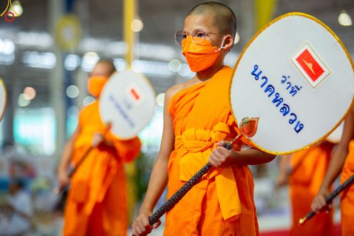 ภาพ No.85273:พิธีมุทิตาสักการะพระภิกษุ ผู้สอบได้เปรียญธรรม ๙ ประโยคระดับโลก, พิธีมอบโล่เกียรติยศและทุนการศึกษา สำนักเรียนบาลีดีเด่นทั่วประเทศ ในวันสมาธิโลก อาทิตย์ที่ 6 สิงหาคม พ.ศ. 2566 ณ สภาธรรมกายสากล วัดพระธรรมกาย