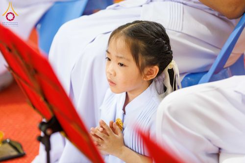 ภาพ No.296447:วันที่ 16 มกราคม พ.ศ. 2569 พิธีทอดผ้าป่าทำนุบำรุงศาสนสถาน ณ วัดโพธิ์เอน ต.บางขุนกอง อ.บางกรวย จ.นนทบุรี อนุสรณ์สถานลำดับที่ 4 สถานที่เกิดด้วยกายธรรม ในโครงการธรรมยาตรา กตัญญูบูชา มหาปูชนียาจารย์ พระมงคลเทพมุนี(สด จนฺทสโร) พระผู้ปราบมาร อนุสรณ์สถาน 7 แห่ง