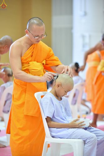 ภาพ No.316892:วันเสาร์ที่ 28 มีนาคม พ.ศ.2569 พิธีปลงผมนาคธรรมทายาท โครงการสามเณรยุวธรรมทายาท รุ่นที่ 34 โครงการสามเณรมัชฌิมธรรมทายาท รุ่นที่ 30 ณ มหารัตนวิหารคด 13 วัดพระธรรมกาย