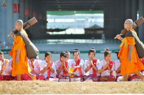 ภาพ No.12219:ประมวลภาพธุดงค์ธรรมชัย ปีที่ 4 วันที่ 2 มกราคม พ.ศ. 2558