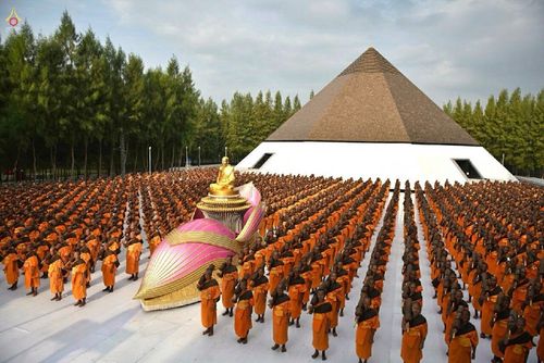 ภาพ No.12968:ประมวลภาพธุดงค์ธรรมชัย ปีที่ 4 วันที่ 9 มกราคม 2558
