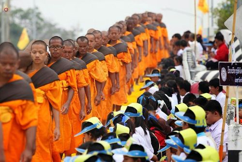 ภาพ No.12728: ประมวลภาพธุดงค์ธรรมชัย ปีที่ 4 วันที่ 10 มกราคม พ.ศ. 2558
