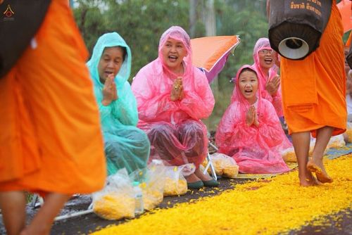 ภาพ No.12809: ประมวลภาพธุดงค์ธรรมชัย ปีที่ 4 วันที่ 10 มกราคม พ.ศ. 2558