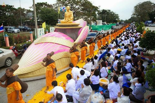 ภาพ No.13076:ประมวลภาพธุดงค์ธรรมชัย ปีที่ 4 วันที่ 12 มกราคม 2558