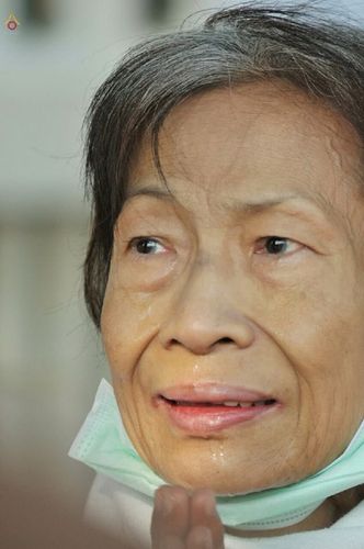 ภาพ No.15731:ประมวลภาพพิธีอัญเชิญรูปหล่อทองคำพระมงคลเทพมุนี (สด จนฺทสโร) ประดิษฐาน ณ วัดโบสถ์บน