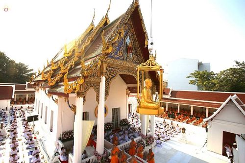 ประมวลภาพพิธีอัญเชิญรูปหล่อทองคำพระมงคลเทพมุนี (สด จนฺทสโร) ประดิษฐาน ณ วัดโบสถ์บน