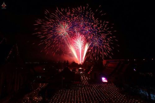 ภาพ No.15604:ประมวลภาพพิธีอัญเชิญรูปหล่อทองคำพระมงคลเทพมุนี (สด จนฺทสโร) ประดิษฐาน ณ วัดโบสถ์บน