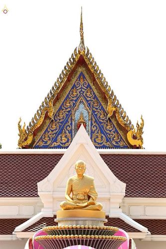 ภาพ No.15649:ประมวลภาพพิธีอัญเชิญรูปหล่อทองคำพระมงคลเทพมุนี (สด จนฺทสโร) ประดิษฐาน ณ วัดโบสถ์บน