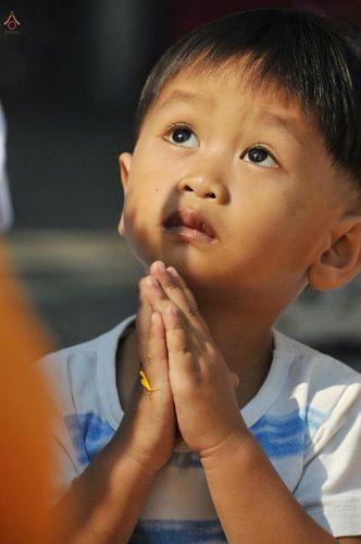 ภาพ No.15758:ประมวลภาพพิธีอัญเชิญรูปหล่อทองคำพระมงคลเทพมุนี (สด จนฺทสโร) ประดิษฐาน ณ วัดโบสถ์บน