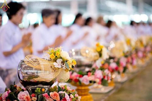 ภาพ No.15803:ประมวลภาพพิธีถวายโคมมาฆประทีป เสาร์ที่ 14 กุมภาพันธ์ พ.ศ.2558