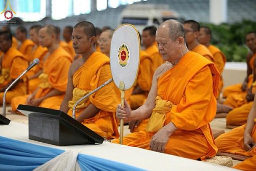 ภาพ No.15806:ประมวลภาพพิธีถวายโคมมาฆประทีป เสาร์ที่ 14 กุมภาพันธ์ พ.ศ.2558