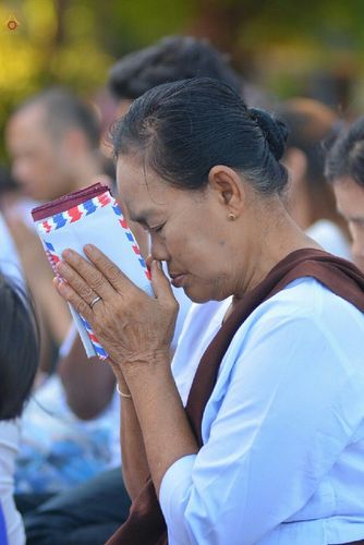 ภาพ No.15884:ประมวลภาพตักบาตรมิตรภาพไทย-พม่า พระ 1,000 รูป ณ วัดวารีบรรพต (วัดบางนอน) จ.ระนอง