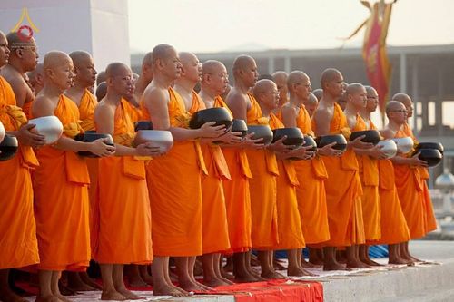 ภาพ No.16017:ประมวลภาพวันมาฆบูชา วันพุธที่ 4 มีนาคม พ.ศ.2558 ณ วัดพระธรรมกาย จ.ปทุมธานี