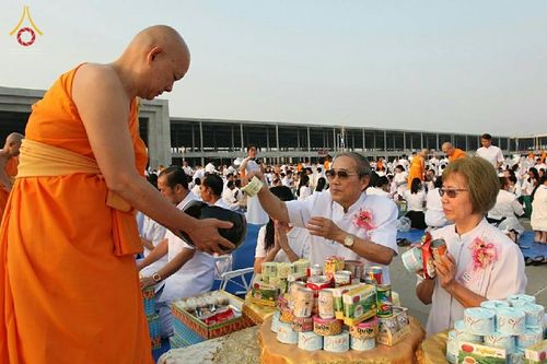 ภาพ No.16019:ประมวลภาพวันมาฆบูชา วันพุธที่ 4 มีนาคม พ.ศ.2558 ณ วัดพระธรรมกาย จ.ปทุมธานี