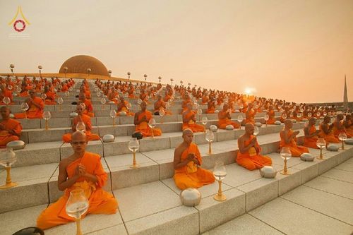 ภาพ No.16022:ประมวลภาพวันมาฆบูชา วันพุธที่ 4 มีนาคม พ.ศ.2558 ณ วัดพระธรรมกาย จ.ปทุมธานี