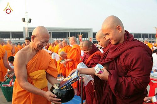 ภาพ No.16028:ประมวลภาพวันมาฆบูชา วันพุธที่ 4 มีนาคม พ.ศ.2558 ณ วัดพระธรรมกาย จ.ปทุมธานี