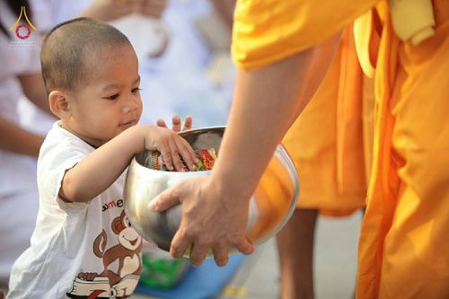 ภาพ No.16040:ประมวลภาพวันมาฆบูชา วันพุธที่ 4 มีนาคม พ.ศ.2558 ณ วัดพระธรรมกาย จ.ปทุมธานี