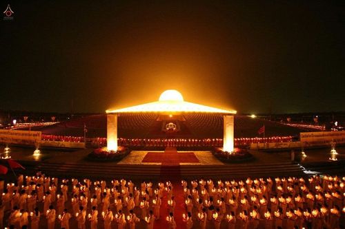 ภาพ No.15922:ประมวลภาพวันมาฆบูชา วันพุธที่ 4 มีนาคม พ.ศ.2558 ณ วัดพระธรรมกาย จ.ปทุมธานี