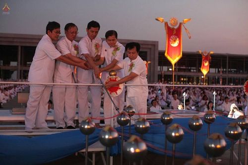 ภาพ No.15924:ประมวลภาพวันมาฆบูชา วันพุธที่ 4 มีนาคม พ.ศ.2558 ณ วัดพระธรรมกาย จ.ปทุมธานี