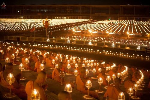 ภาพ No.15939:ประมวลภาพวันมาฆบูชา วันพุธที่ 4 มีนาคม พ.ศ.2558 ณ วัดพระธรรมกาย จ.ปทุมธานี