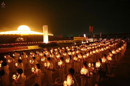 ภาพ No.15952:ประมวลภาพวันมาฆบูชา วันพุธที่ 4 มีนาคม พ.ศ.2558 ณ วัดพระธรรมกาย จ.ปทุมธานี