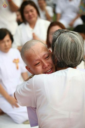 ภาพ No.16226:ประมวลภาพพิธีปลงผมธรรมทายาท รุ่นบูชาธรรม 71 ปี พระเทพญาณมหามุนี