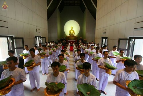 ภาพ No.16221:ประมวลภาพพิธีปลงผมธรรมทายาท รุ่นบูชาธรรม 71 ปี พระเทพญาณมหามุนี